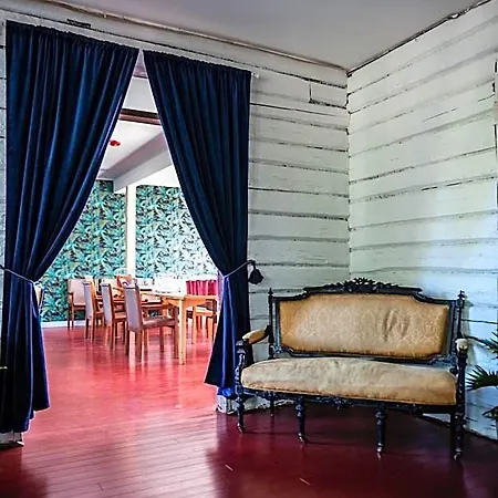 Hotel Ykspihlaja *